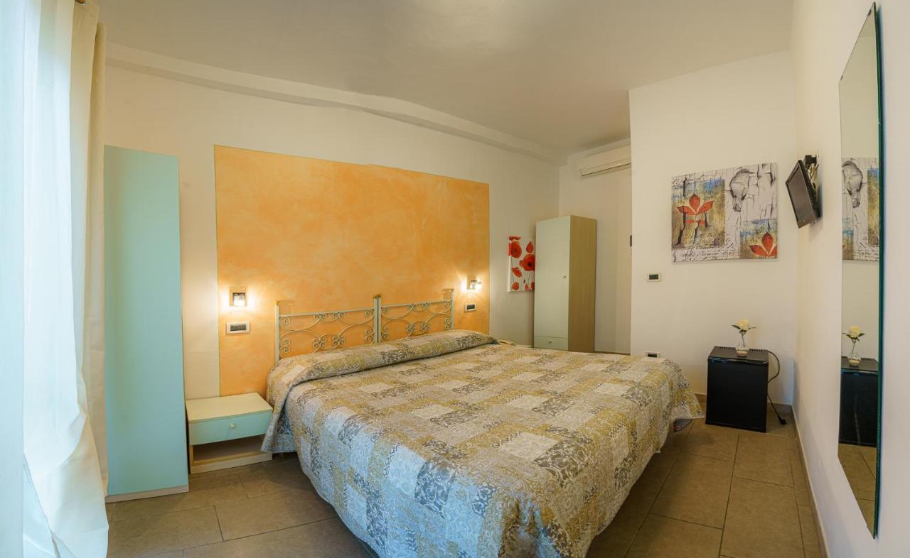 Albergo La Lampara Марина ди Чечина Екстериор снимка